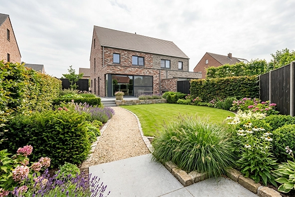 Tuinier aan het werk